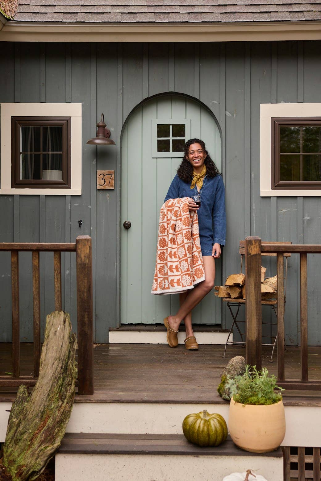 Floral Quilt Rust Blanket