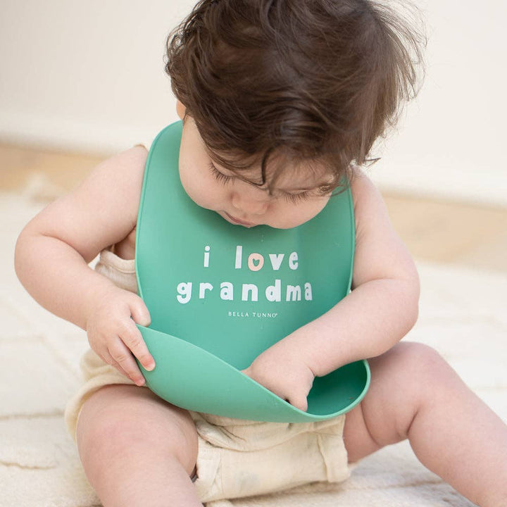 I Love Grandma Wonder Bib