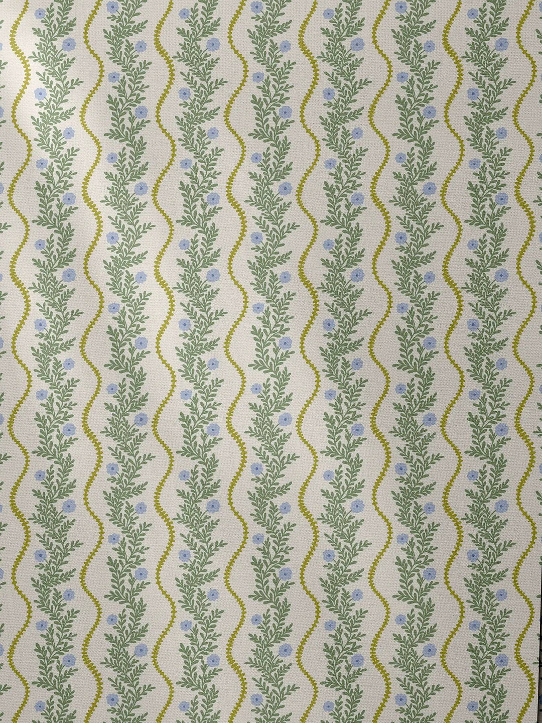 Cottage Vines Tablecloth 60" x 90"