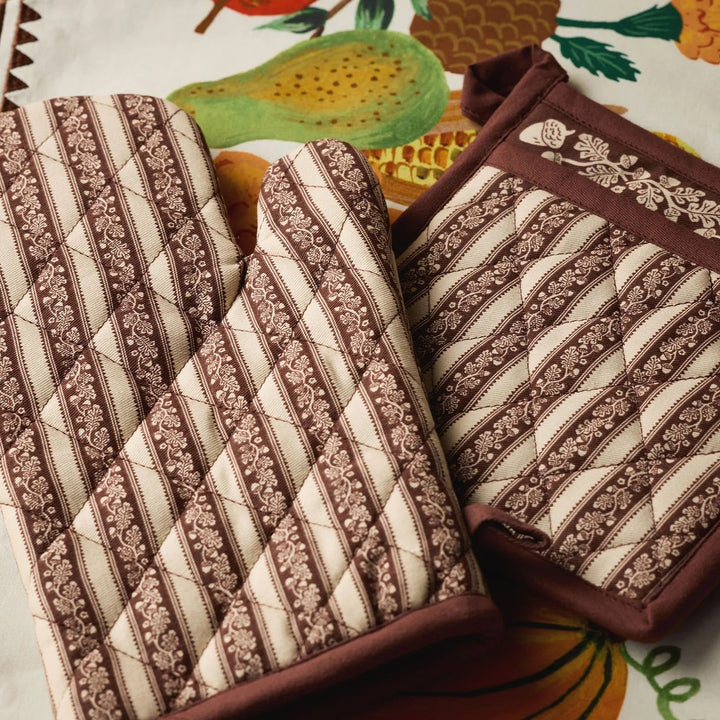 Acorns Oven Mitt