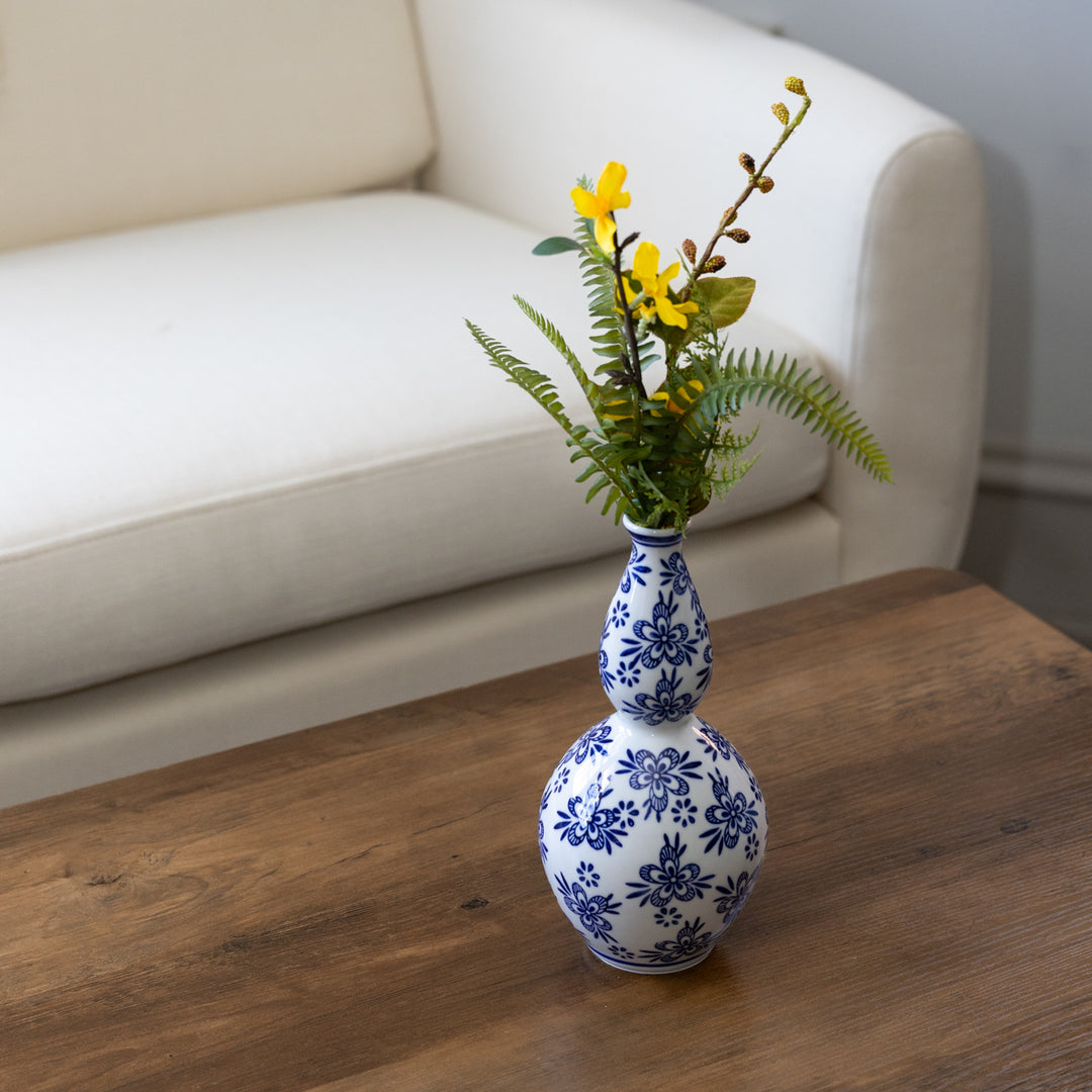 Blue &amp; White Porcelain Budvase