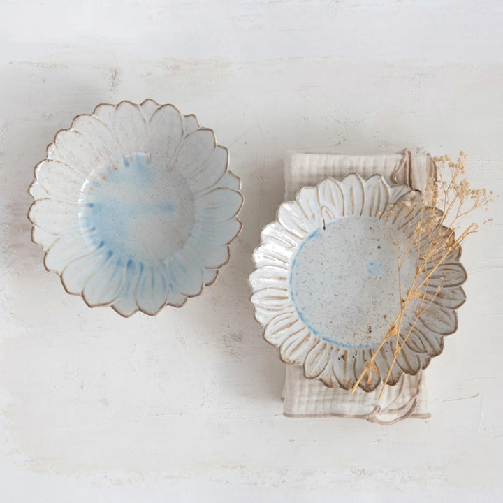 Flower Shaped Stoneware Plate