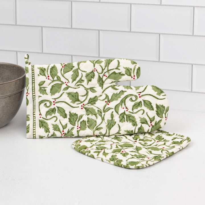 Holly Berry Oven Mitt, Set of 2
