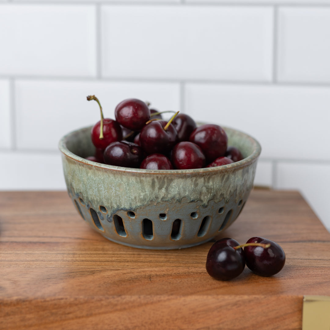 Lichen Reactive Glaze Berry Bowl