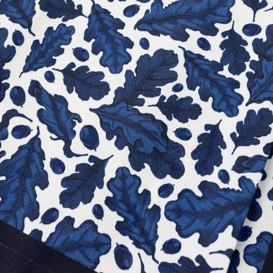 Oak Leaf Table Runner