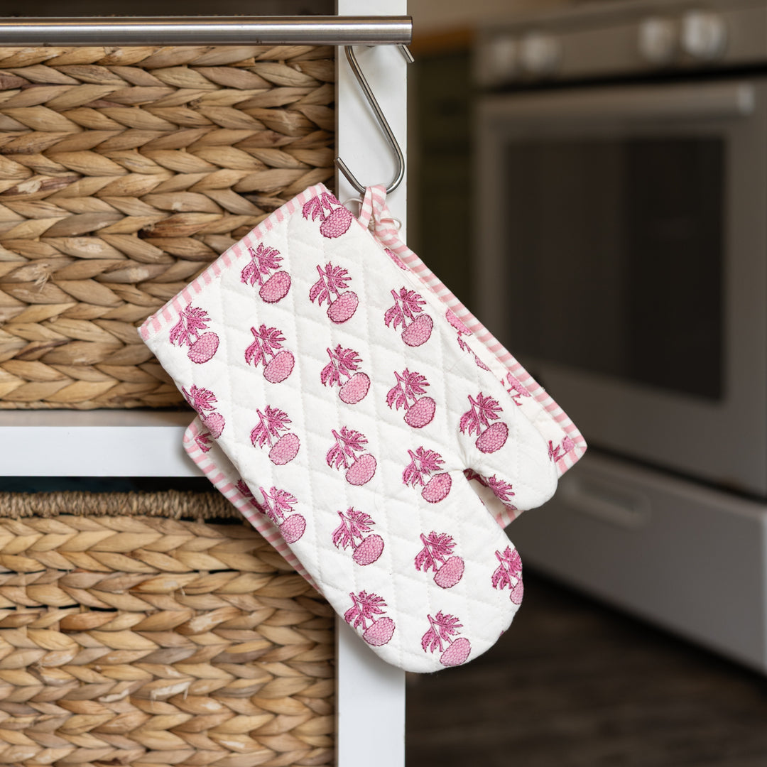 Rose Wine Oven Mitt Set