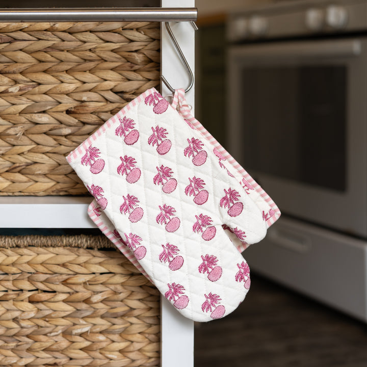 Rose Wine Oven Mitt Set