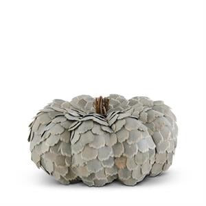 Sage Scalloped Woodchip Pumpkin