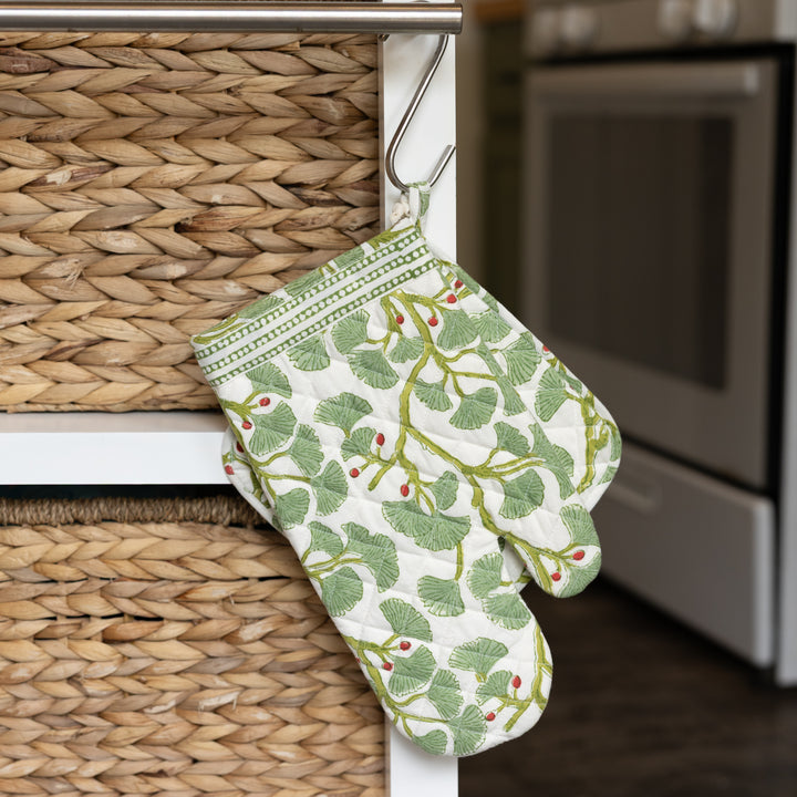 Spring Ginkgo Oven Mitt Set