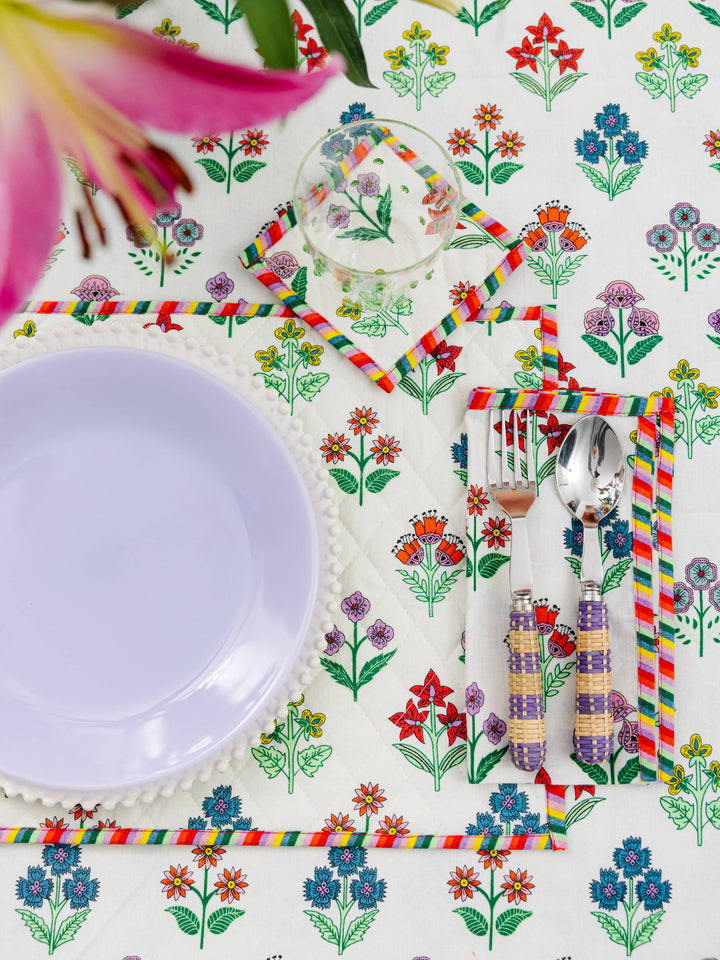 Santini Tablecloth 60" x 90"